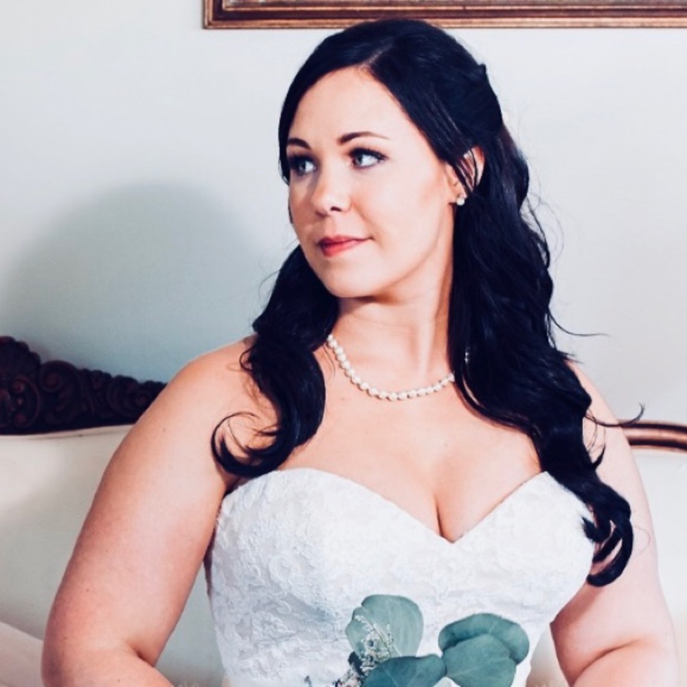 Meet your Posher, Holly